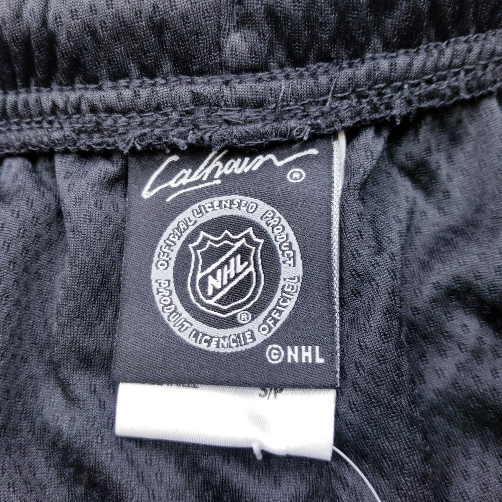 Calhoun Licensed NHL Shorts Blackhawks - S - NWT - Picture 5 of 7